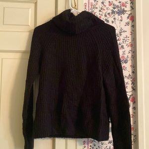 GAP sweater turtleneck